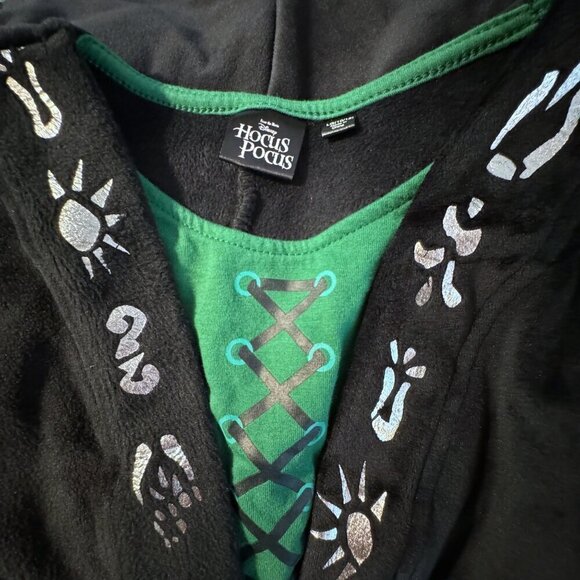 DISNEY Target Hocus Pocus Sanderson Sister Black Green Dress Halloween 10/12 - Picture 2 of 2